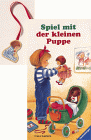 Spiel mit der kleinen Puppe